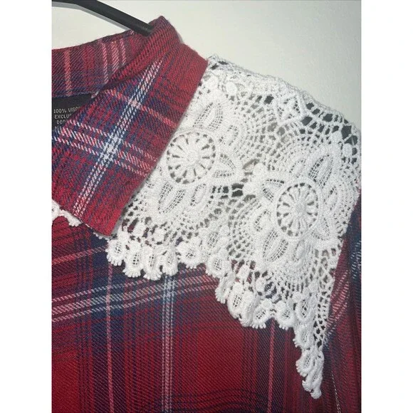 Sara Studio Long Sleeve Red Flannel Lace Button Up Shirt Women’s Large Crocheted - Picture 4 of 7